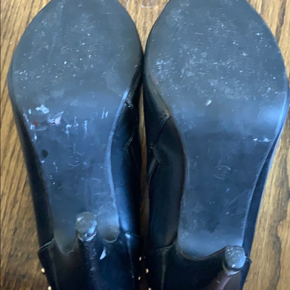 Gold sequin booties - Picture 5 of 5